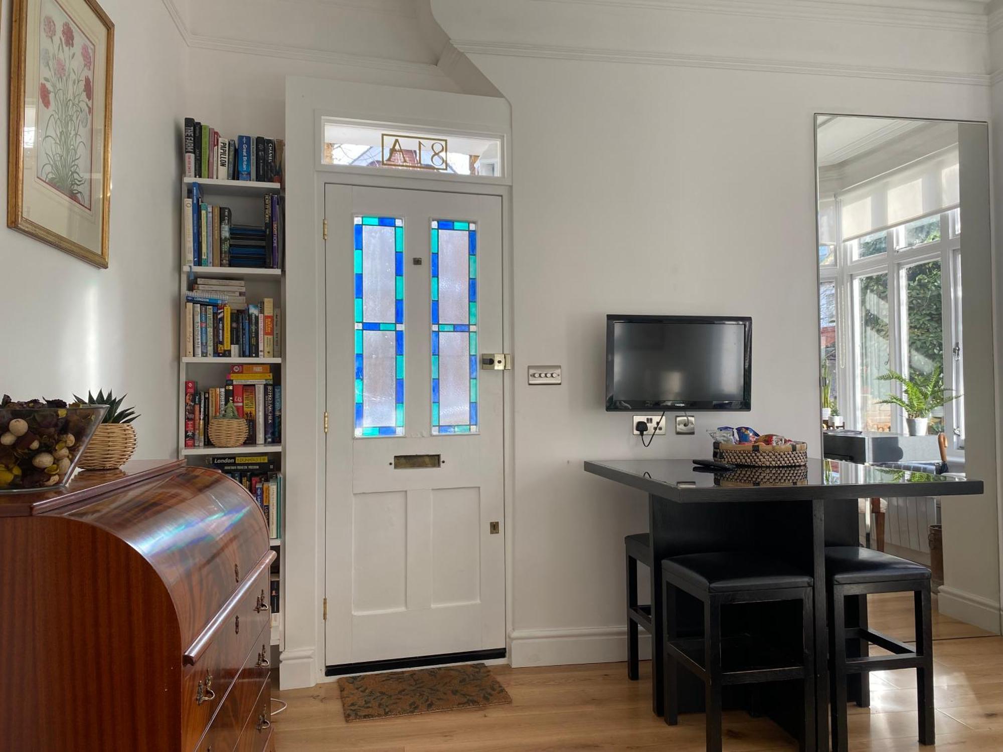 Interior Designed Flat Near Kew Botanical Gardens Lägenhet London Exteriör bild