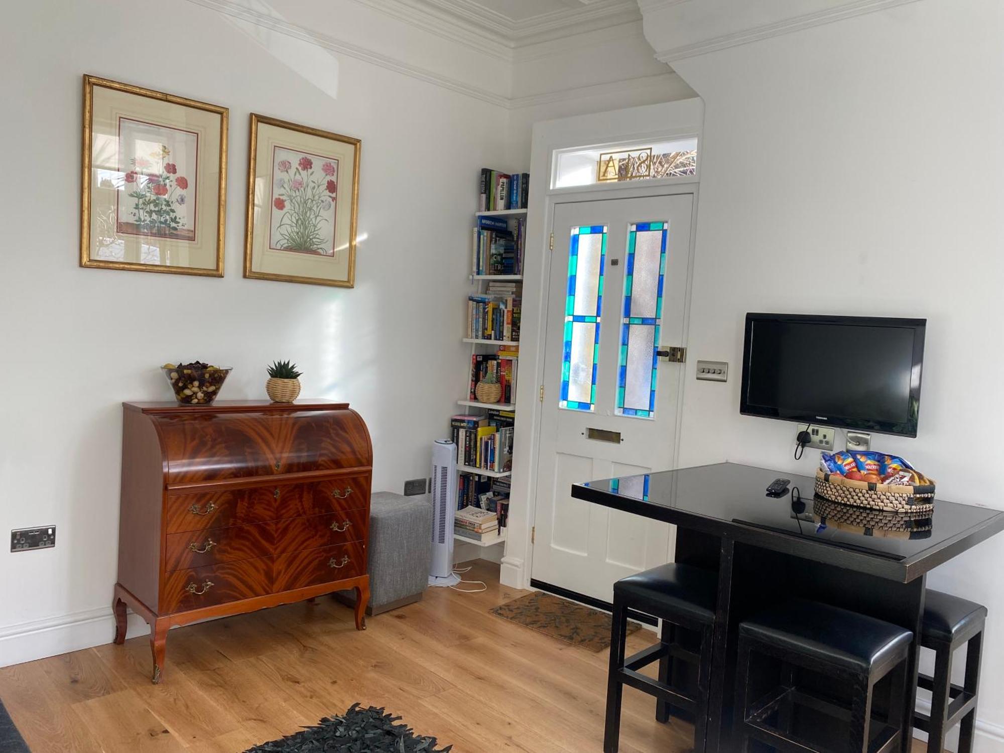 Interior Designed Flat Near Kew Botanical Gardens Lägenhet London Exteriör bild